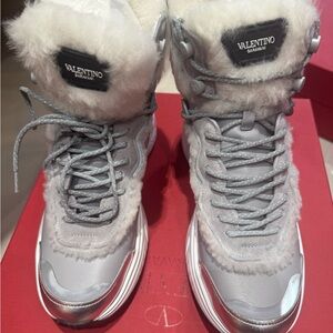 Valentino Garavani Women's Silver and White Fur-Trimmed Boots